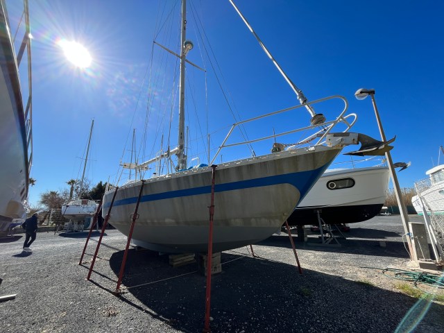 Le voilier / Sailing&nbsp;boat